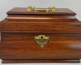 Mahogany Henkel Harris tea caddy with key