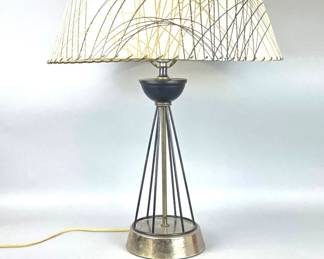 Mid-century lamp with wire base and fiberglass shade