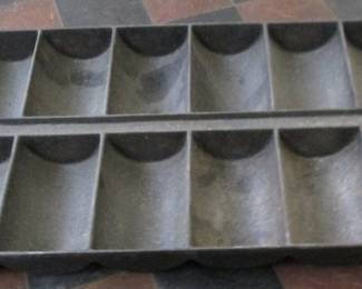 French Roll Cast Iron Pan