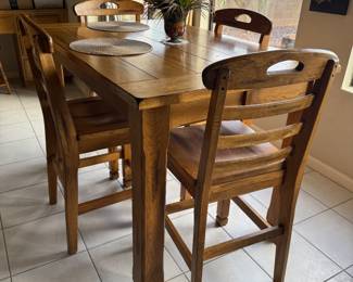 Kitchenette Table