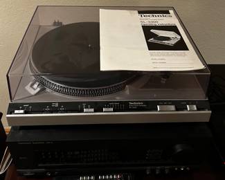Technics SL-3300 Turntable