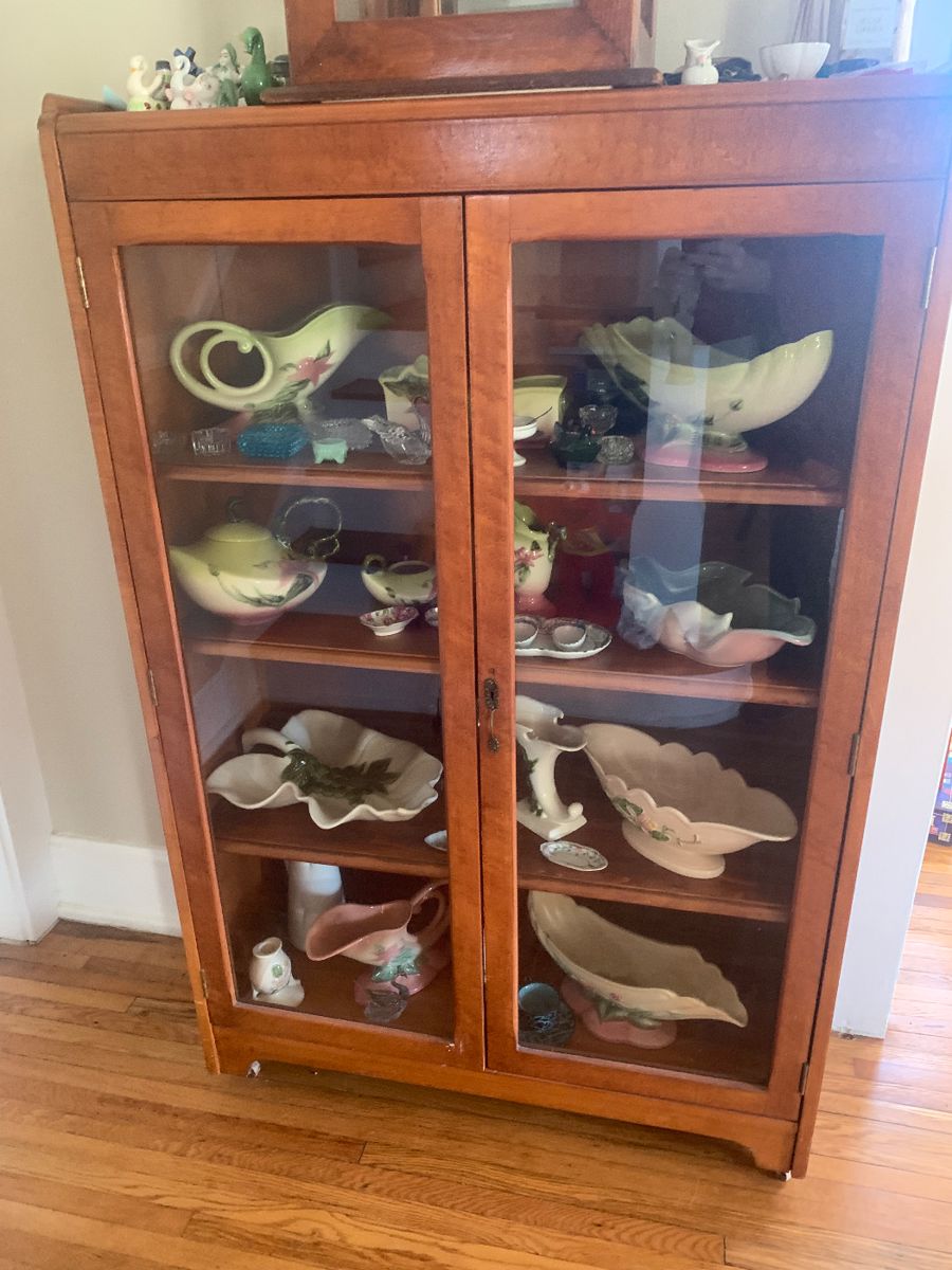 Beautiful Hull pottery.