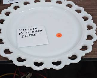 VINTAGE PLATTER