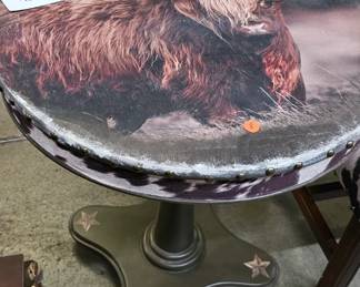 HIGHLANDS COW TABLE