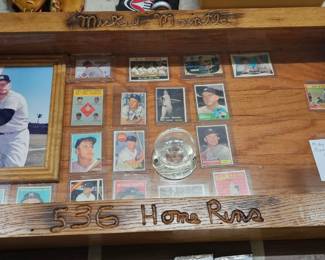 MICKEY MANTLE BASEBALL DISPLAY