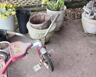 Yard Planters - Tricycle 