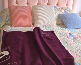 Queen Size Bed - 1971 A&M Blanket