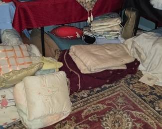 Lots of Linens - Sheets 