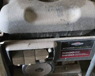 Briggs and Stratton Generator 