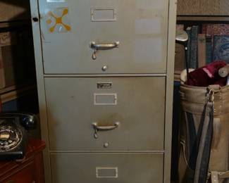4 Drawer Heavy Duty File Cabinet 