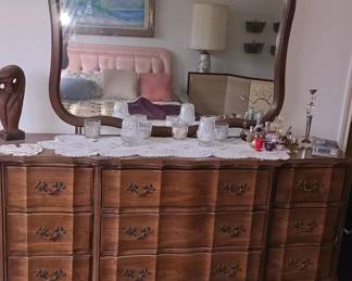 Large 9 Drawer Dresser with Mirror - 2 Fairy Lamps