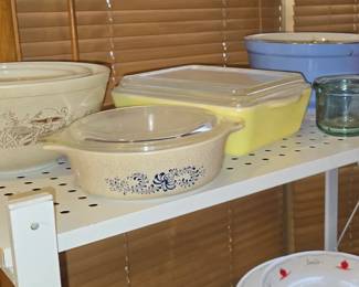 Pyrex Bowls 