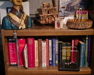 Books - Book Shelf - Soldier Lamp