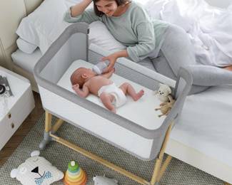 AMKE Baby Bassinet, (Wood Grain Gray) - Retail: $124.29