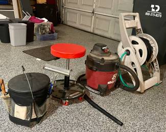 SHOP VAC, ROLLING WORKSHOP SEAT