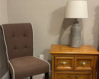 THOMASVILLE NIGHTSTAND, ACCENT CHAIR
