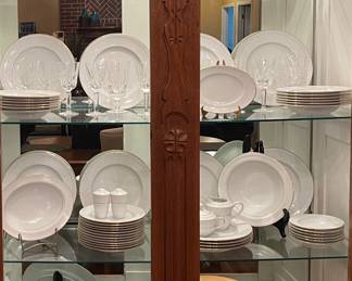 VINTAGE WHITE SCAPES NORITAKE “WHITECLIFF” CHINA SET. 12 PLACE SETTING