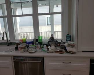 KITCHENWARE AND KEURIC