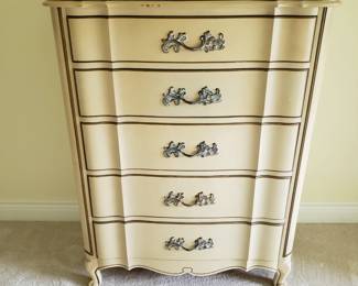 VINTAGE FRENCH PROVINCIAL CHEST