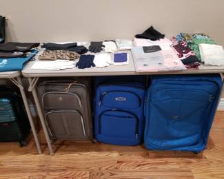 GLOVES, SHAWLS & LUGGAGE