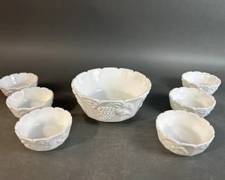 Lot 40 || Vintage Harvest Grapes Milk Glass Bowls