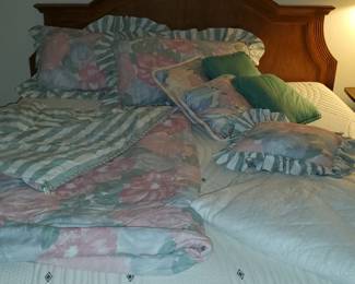 King custom made bedspread ensemble