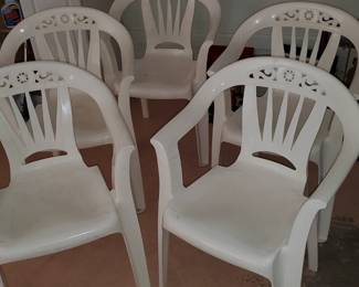 (5) lawn chairs