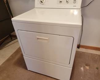 Kenmore gas dryer, works great!