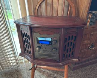 Innovative Technology Record Player/CD/Cassette/AM/FM Radio
