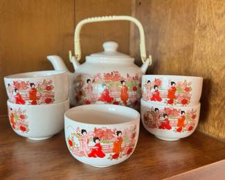 Japanese Tea Set with Geisha Design - 6 Piece Set