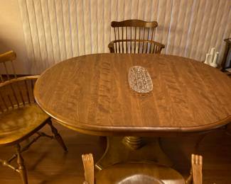 Oak Dining Table with Removable Leaf, Set of 4 Spindle Back Oak Dining Arm Chairs