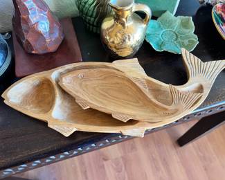 Carved Monkey Pod Fish Snack Platter
