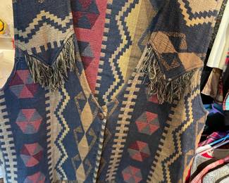 Agapo Southwest Vest 