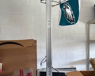 Floor to ceiling bike rack