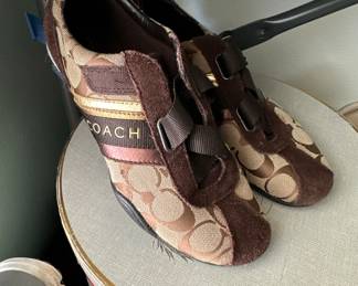 Coach tennis shoes size 8