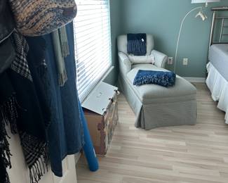 Chaise lounge