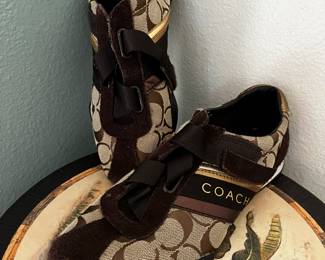 Coach tennis shoes size 8