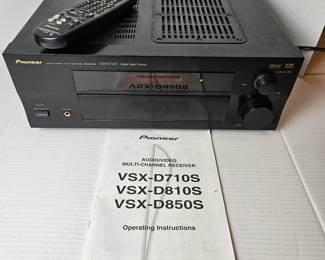 Pioneer A/V receiver with Dolby Digital and DTS Model VSX-D710s with Original Remote and Box