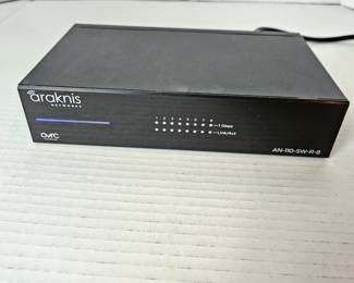 Araknis Networks AN-110-SW-R-8  Unmanaged Gigabit Switch w/ 8 Rear Ports