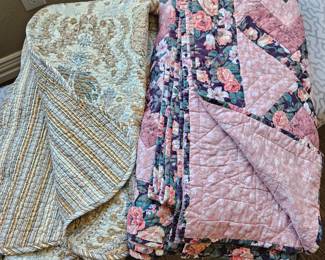 Lot of Two Machine-Made Quilts - Queen Size Floral & Smaller Throw Size w/ Scalloped Edges