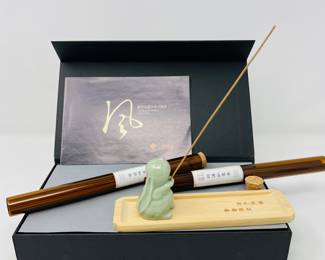 New and Unused Yue Dynasty Incense Set in original box