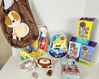 Children's Toy Lot! Mr. Potato Head, Foldable Animal Totes, Plus Poster Puzzles & Giant Bubbles