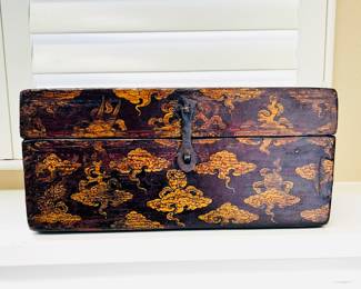 Antique Wood Decorative Storage Box with beautiful Patterns