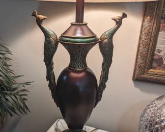 Peacock lamp