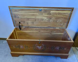Lane Cedar Chest