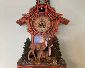 White tail deer cuckoo clock