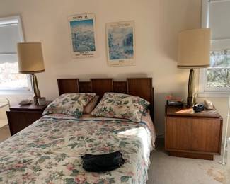 Mid-Century- Modern Paul Evens Style