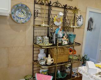 SO MUCH Italian porcelain!