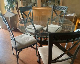 5 piece dining set, table and 4 chairs