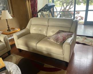 Love seat